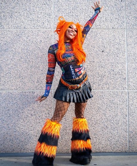 Kiera Please model nudes img