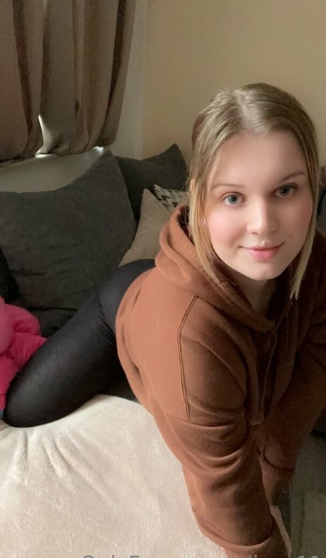 alicee11 hot pornstar pictures