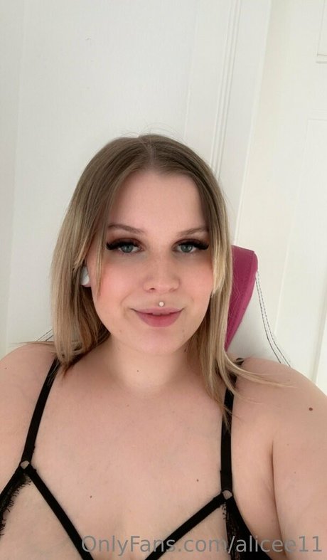alicee11 model pretty pics