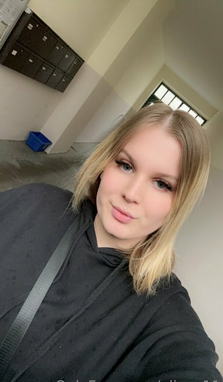 alicee11 hot actress picture