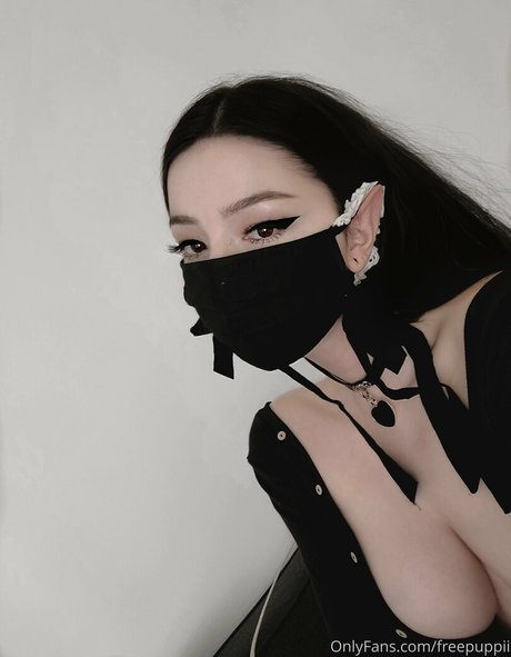 freepuppii sexy model photos