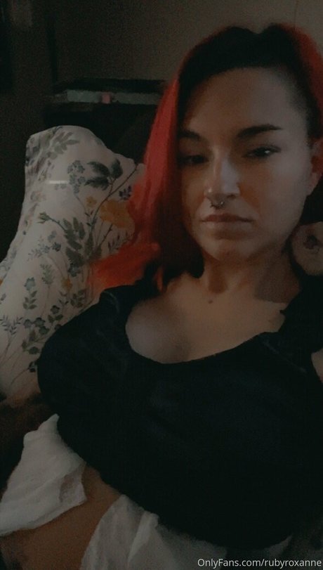 rubyroxanne star sexy pics