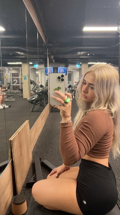 Demisux nudes star pic