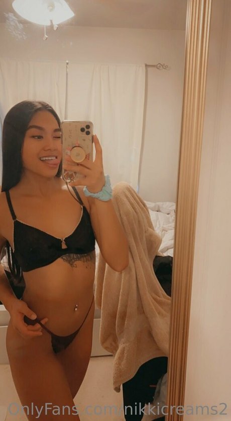 nikkicreams2 model naked pic