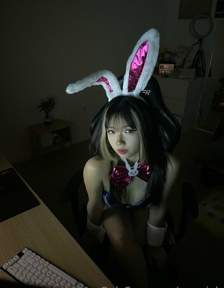 Aryminh hd actress picture