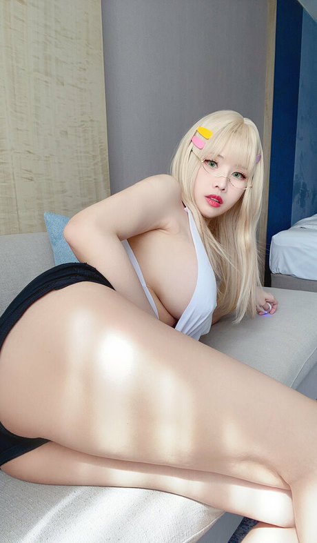 kayahuang nude pornstar archive