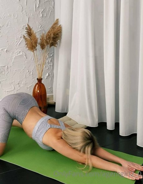 teen anal dildo onlyfans top picture