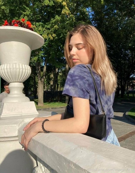 moon less Photo Gallery