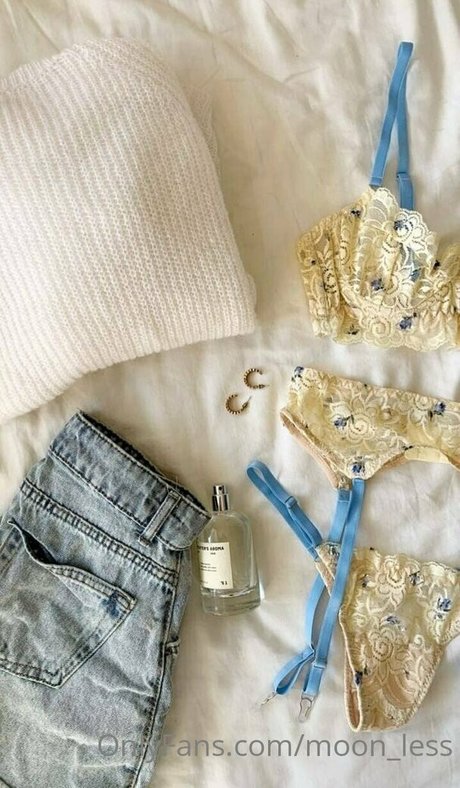 moon less star exclusive galleries