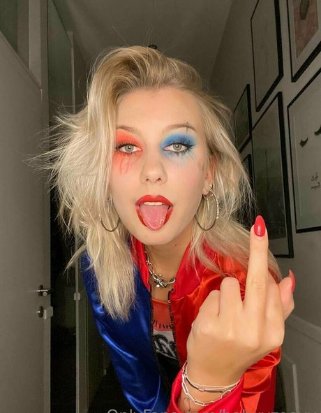 hairy pregnant onlyfans sexy naked gallery