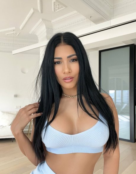 Simone E Simaria model nice galleries