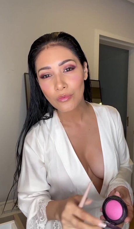 Simone E Simaria porn star picture