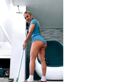 Erna Husko perfect pornstar photos