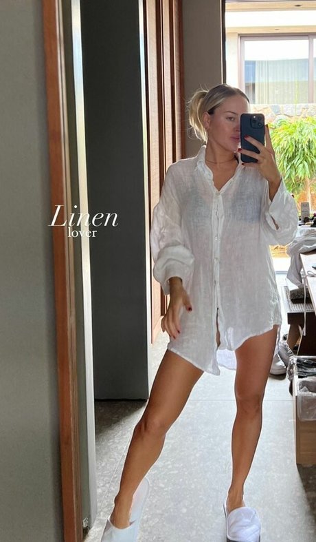 Erna Husko model sexy pics