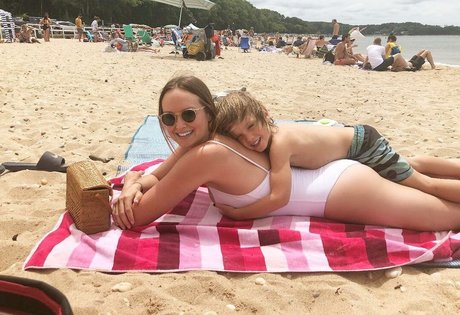 Kaylee DeFer model hd photo