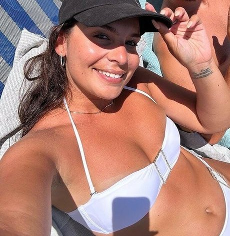 blonde wife onlyfans sexy nude picture