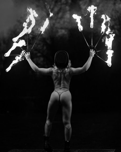 Hoopsydaisy pornstar sexy img