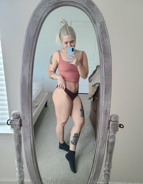 Kyleemonica beautiful actress pictures