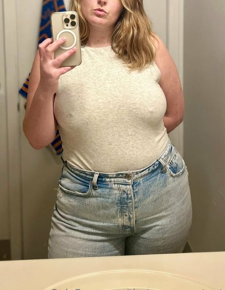 thick ass onlyfans top pic