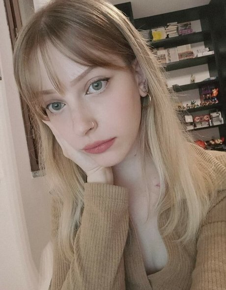 ebony smoking onlyfans sexy nude picture