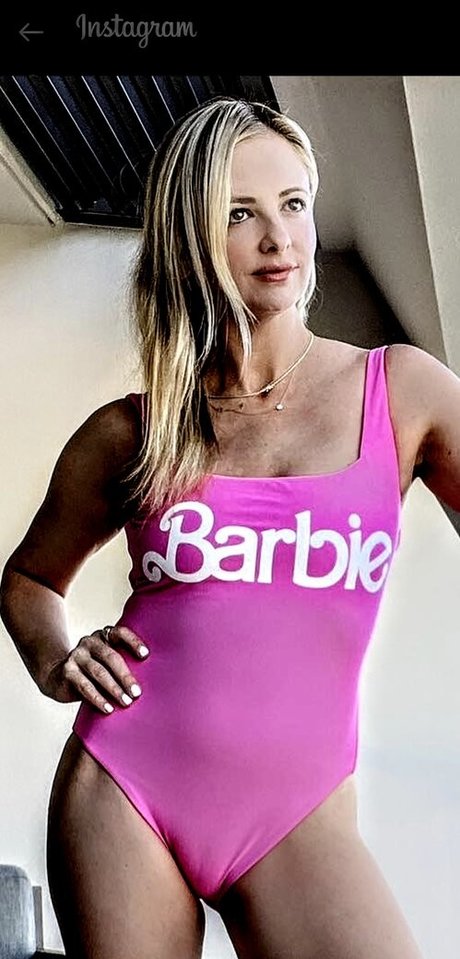 Sarah Michelle Gellar pornstar art pics