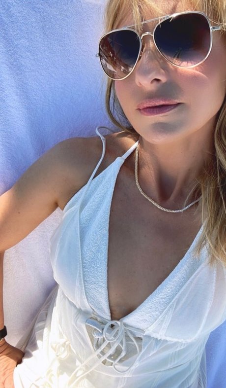 Sarah Michelle Gellar hd star pics