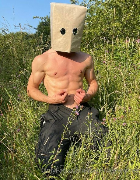 paperbagfree pornstar naked img