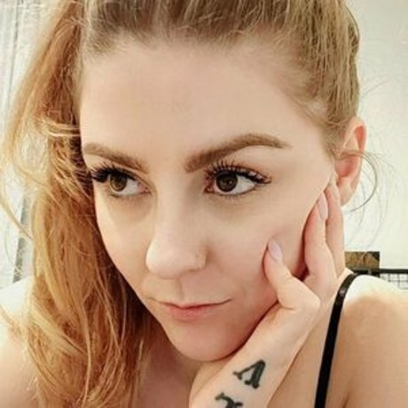 Lorien Gugich free actress pic