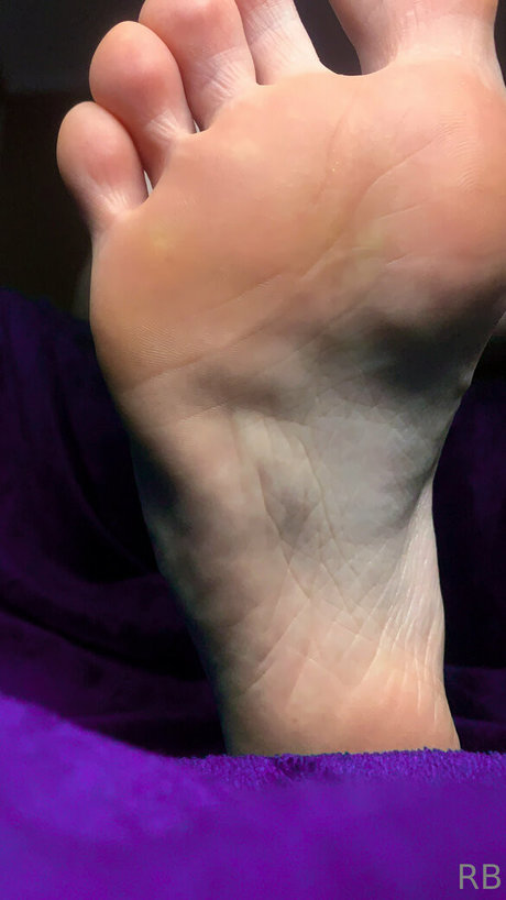 real twin onlyfans top photos