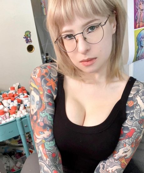 Candie Bolton xxx star images