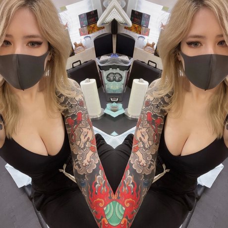 Candie Bolton hot model pics