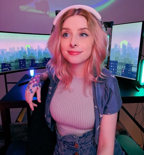 Gabi Cattuzzo pornstar art gallery