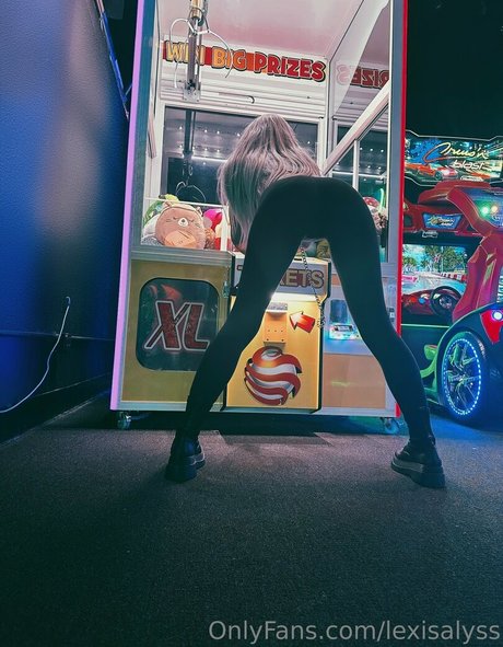 lexisalyss xxx model photos
