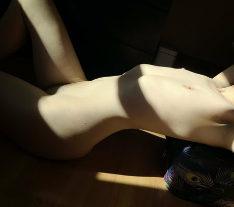 lukalutari model high quality archive