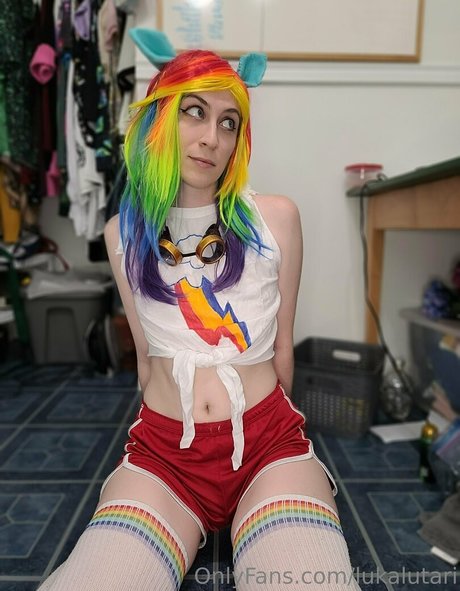 lukalutari exclusive model picture