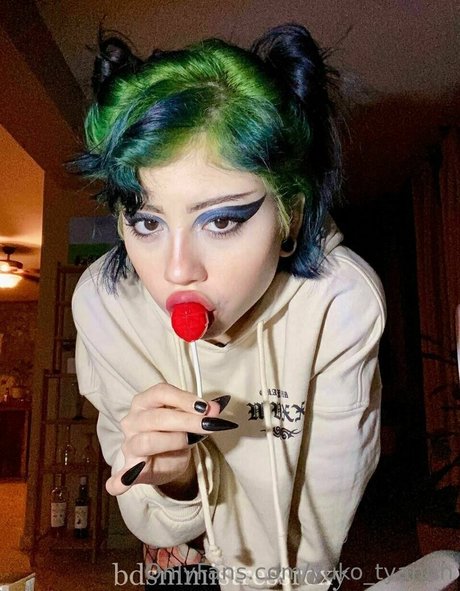 squirt teen onlyfans naked photos