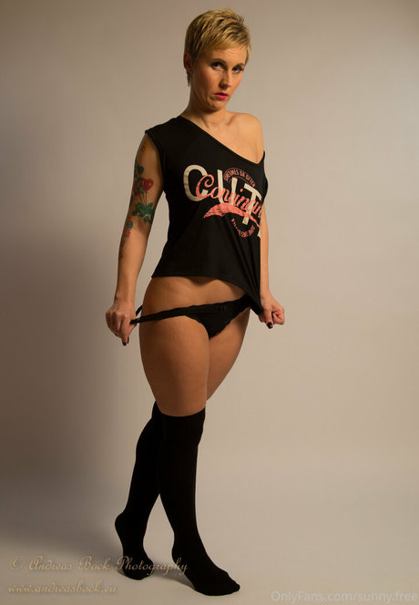 famez de erotic actress archive