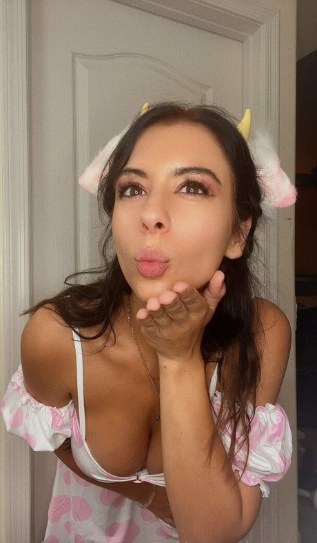 anyadaystar nudes actress picture