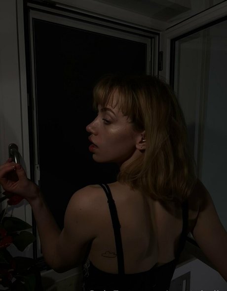 prettykaila model naked photos