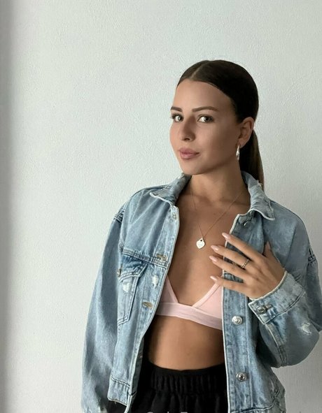 lucia lpz free actress gallery