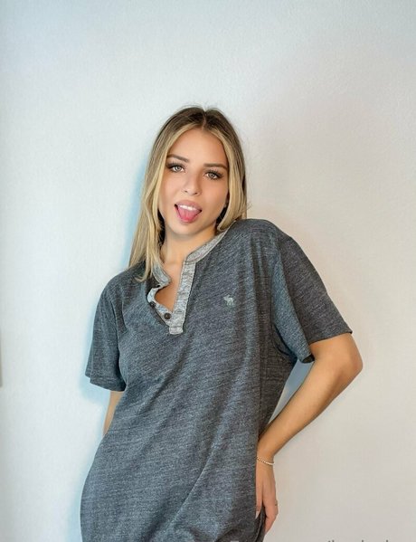 lucia lpz xxx model pic