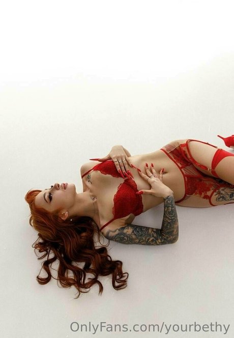 yourbethy star photos