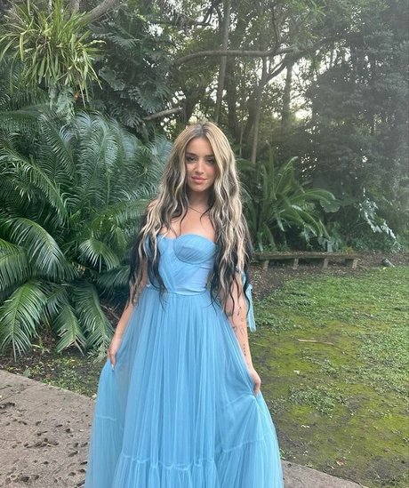 asian influencer onlyfans hot nude img