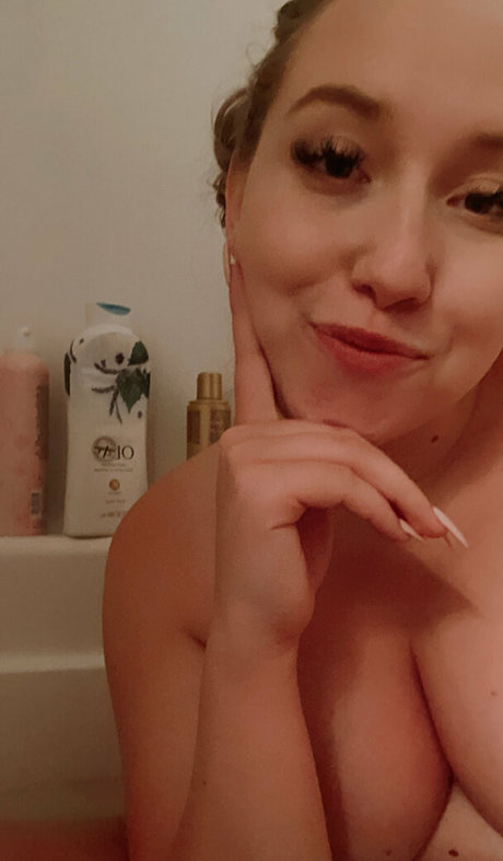 princessbrooke1996 model high quality img