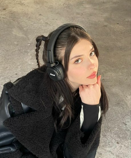 melisayamac hot pornstar pics