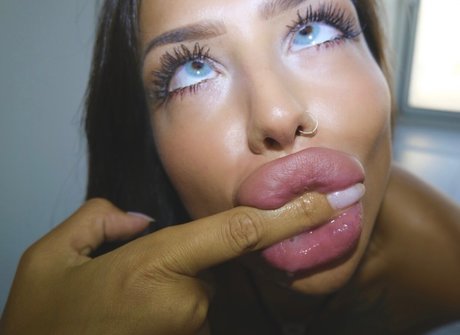 Joanna Bailess nude model pic