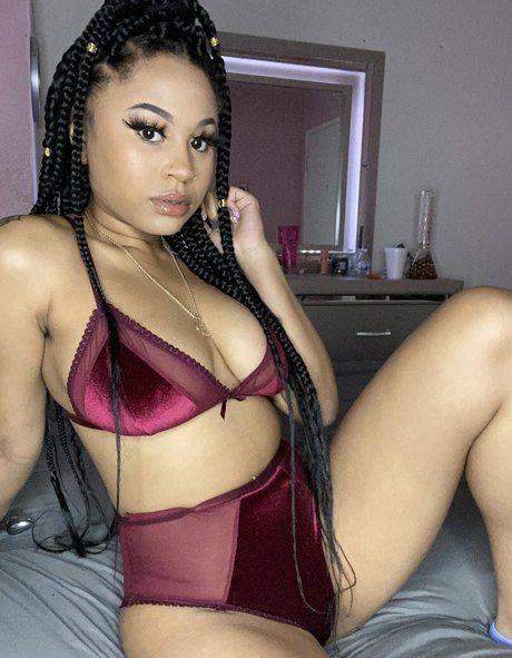 officiallyariaa art actress galleries