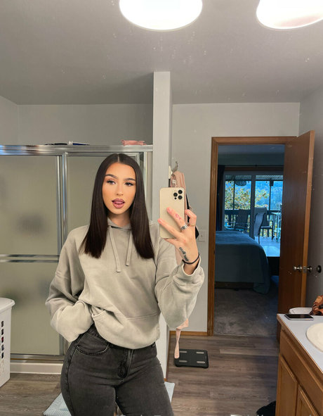 addisonpriv pornstar erotic archive