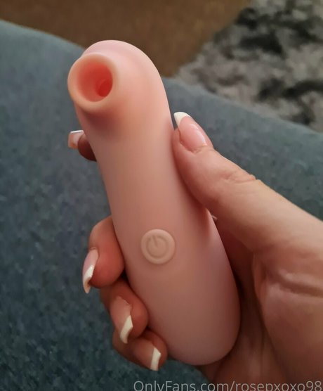 rosepxoxo98 nude actress galleries