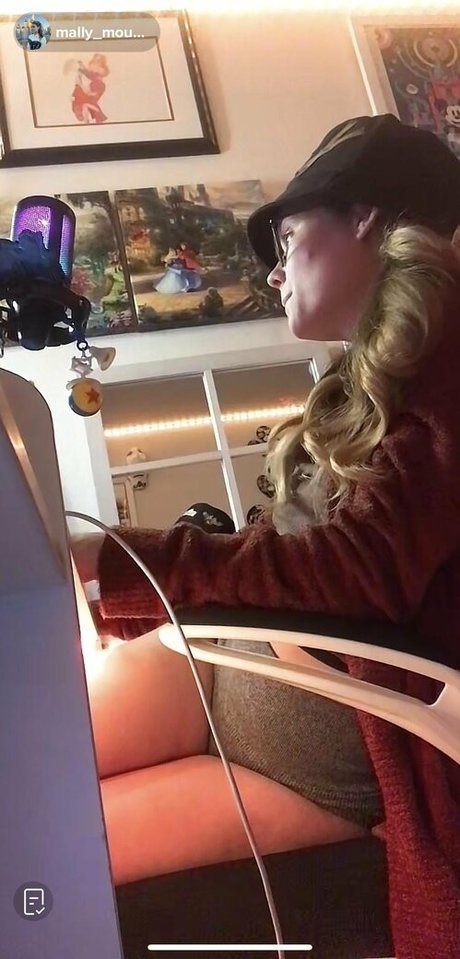 Mally Mouse pornographic actress archive